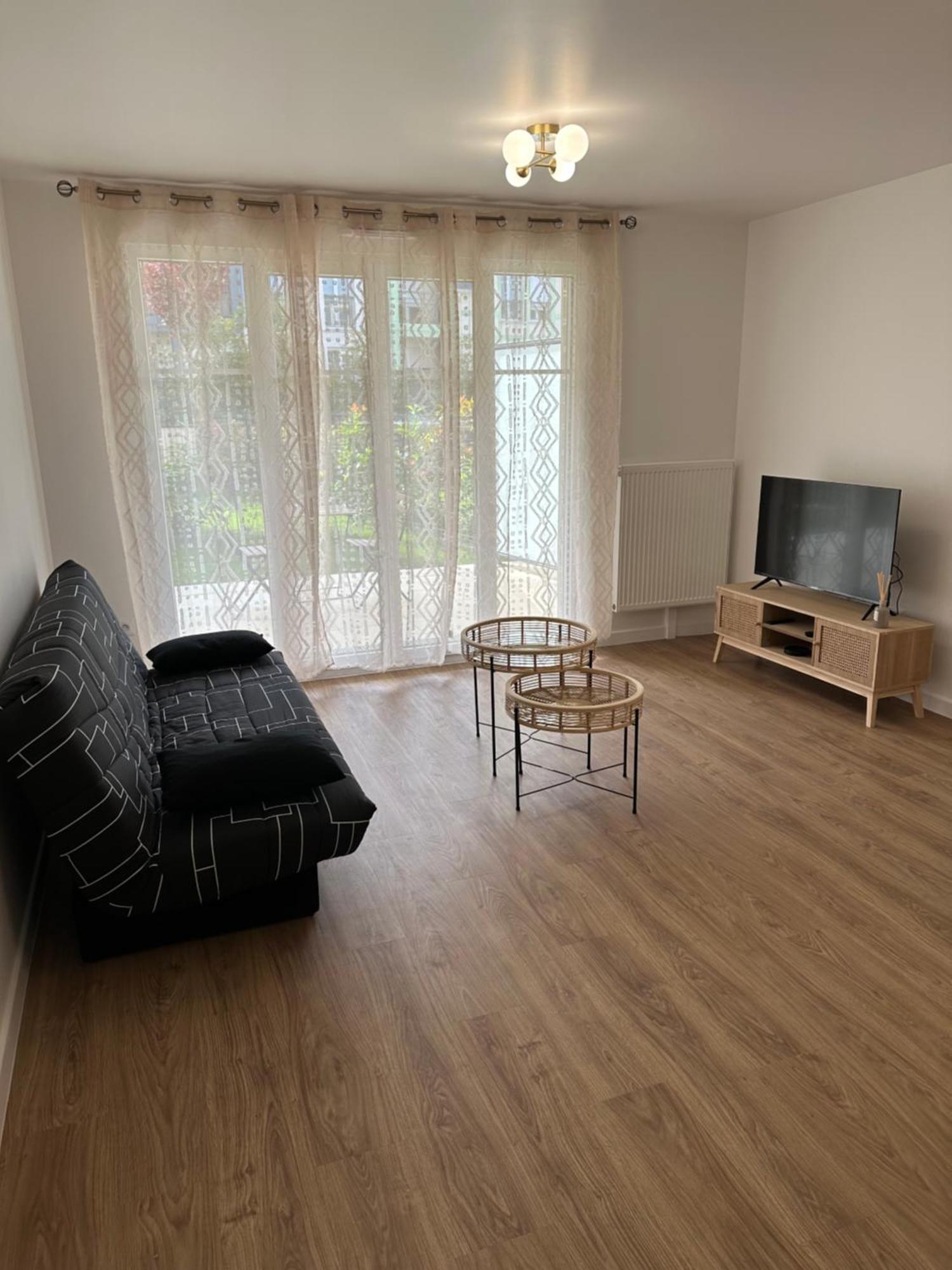 Appartement 2 Pieces Neuf Avec Sont Jardin Prive Franconville  Dış mekan fotoğraf